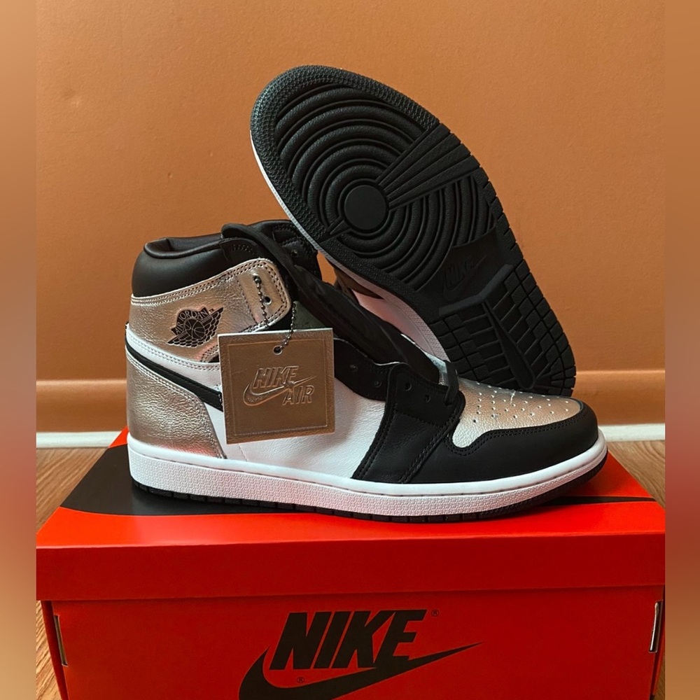 Jordan 1 “Silver Toe”